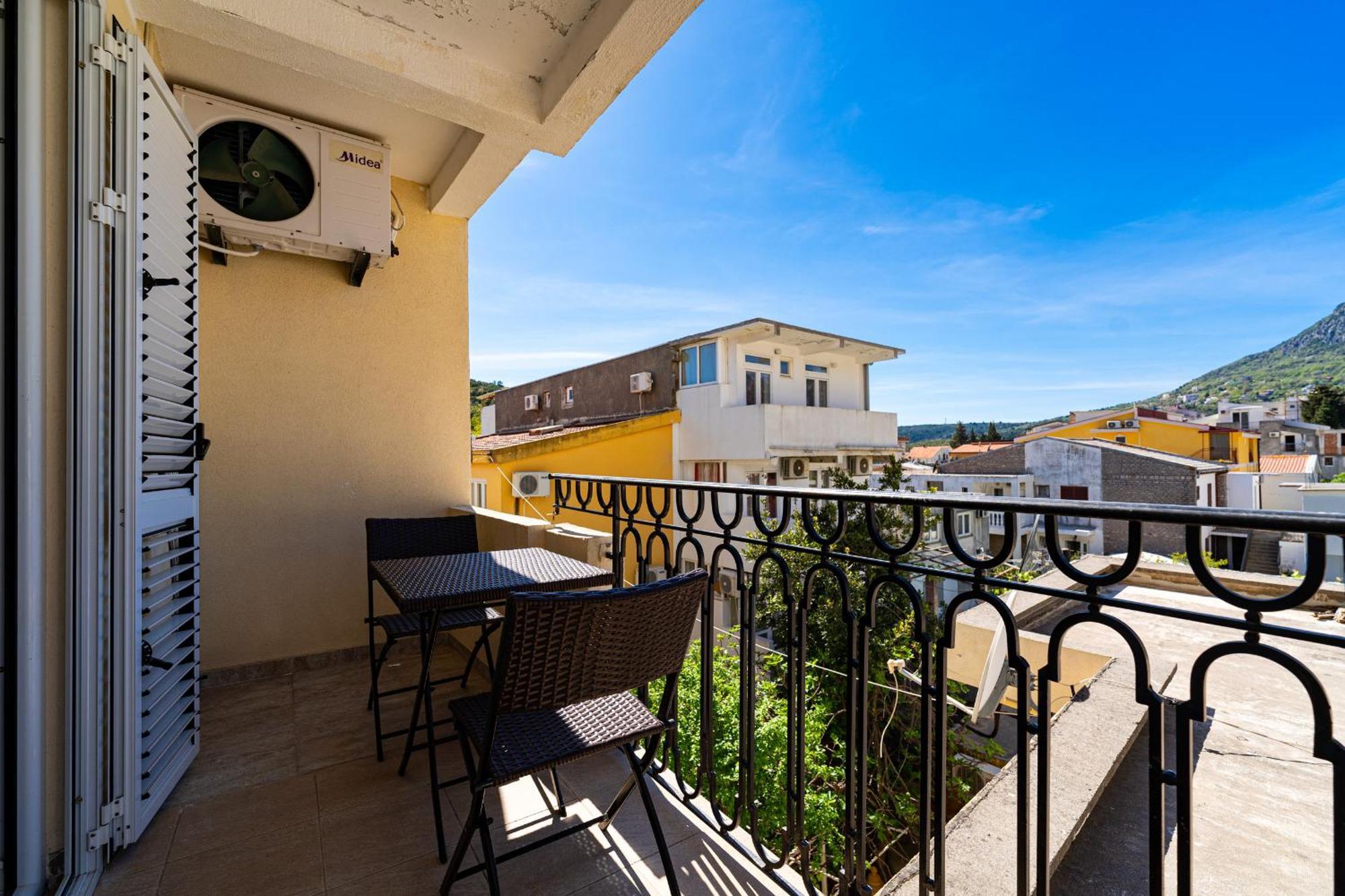 Jadranka Apartment *